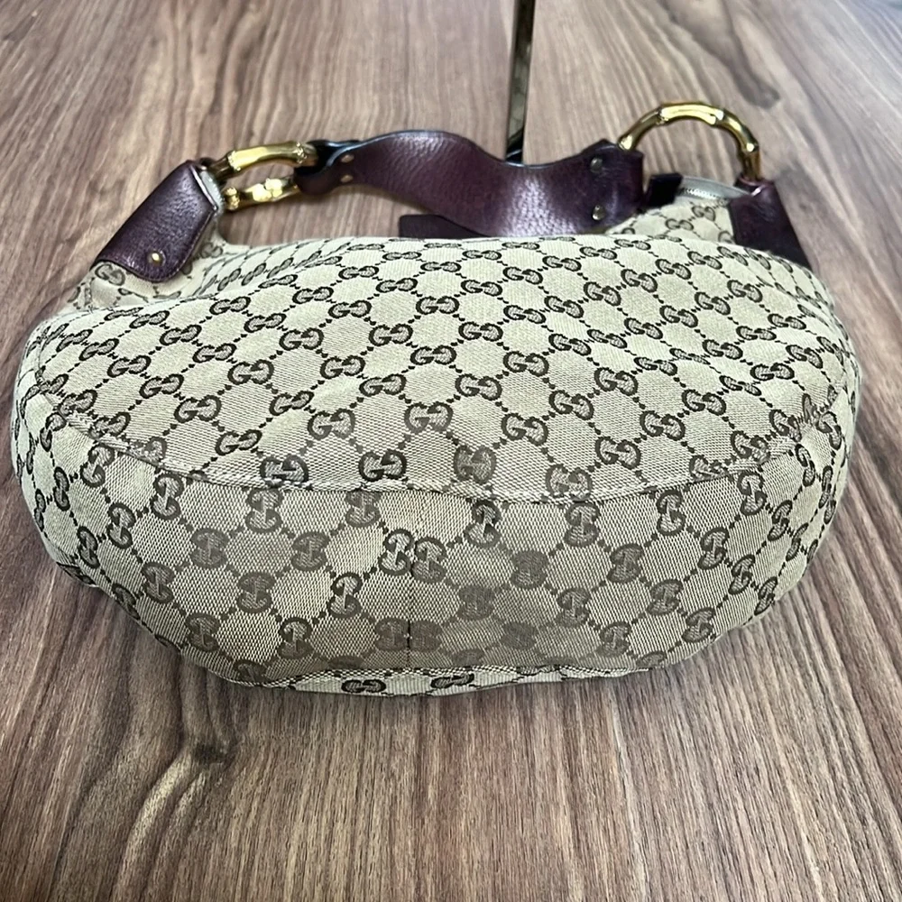 A215 - 💯 % authentic Gucci shoulder bag - Picture 10 of 16
